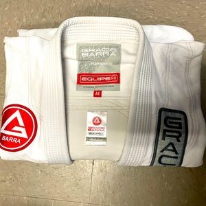 Gracie Barra A4 white Gi